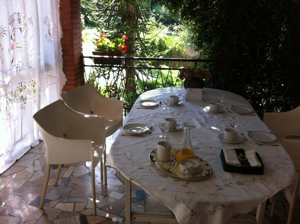 La Casa Creativa Bed & Breakfast Lomnago Exterior photo